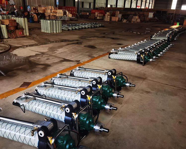 山東微山龍工張拉機(jī)具型號(hào)：錨桿鉆機(jī)油霧器風(fēng)壓風(fēng)量你都了解嗎?